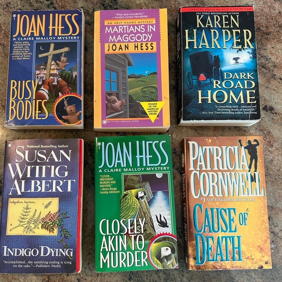 6 book bundle for $10 variety pack good to excellent condition, all 6 pictured - Picture 1 of 1